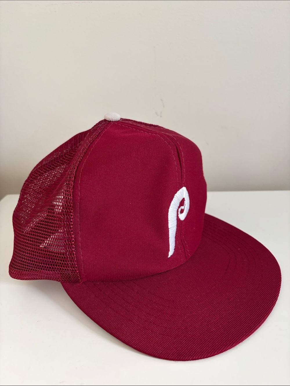 Vintage Adult Phillies Baseball Cap: adjustable band